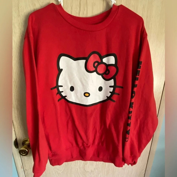 HELLO KITTY by Samrio Official Red sweatshirt Sz Medium BioWorld Crewneck - Picture 2 of 8